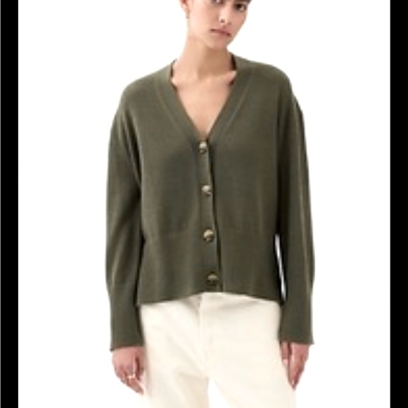 GAP Sweaters - Gap sweater - army green 100% thick cotton v-neck button front cardigan